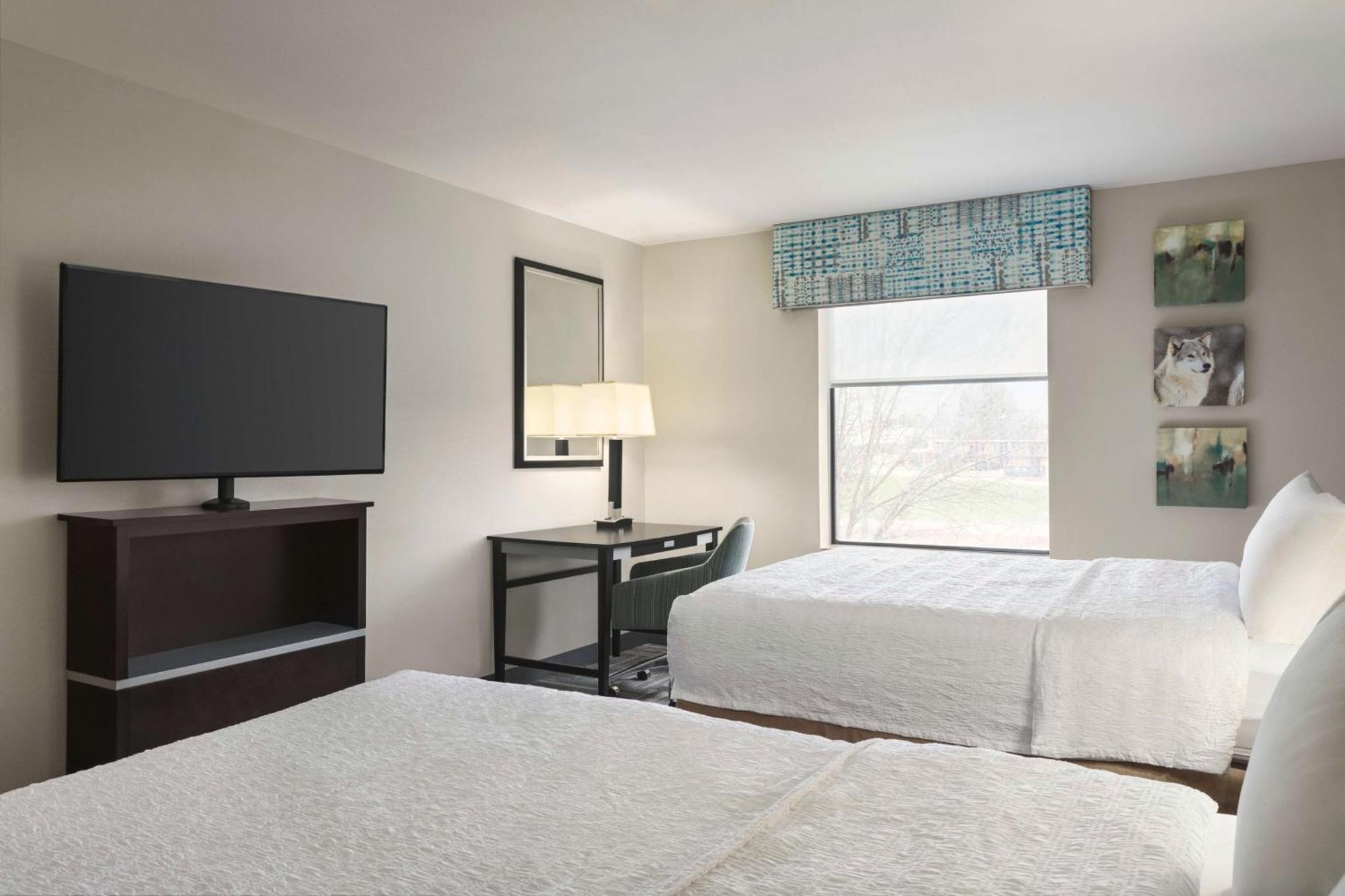 Hampton Inn New Albany Exterior photo