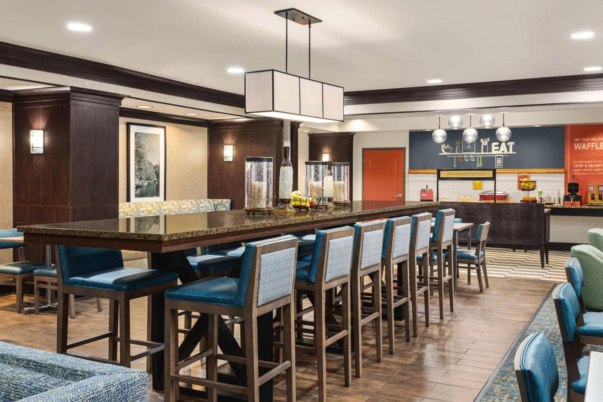 Hampton Inn New Albany Exterior photo